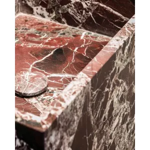 Мрамор Rosso Levanto
