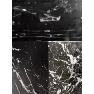 Кашпо из мрамора Nero Marquina